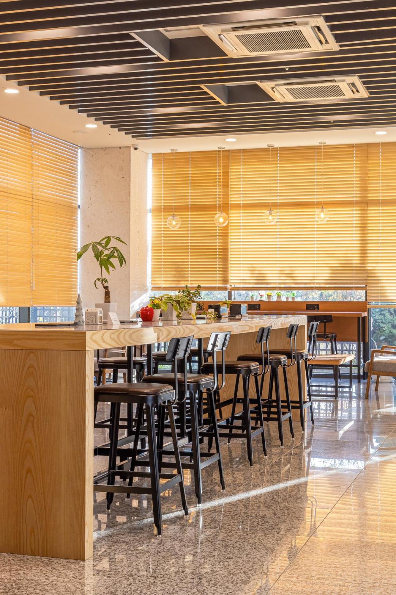 Ocean Soleview Hotel Inchon Exterior foto